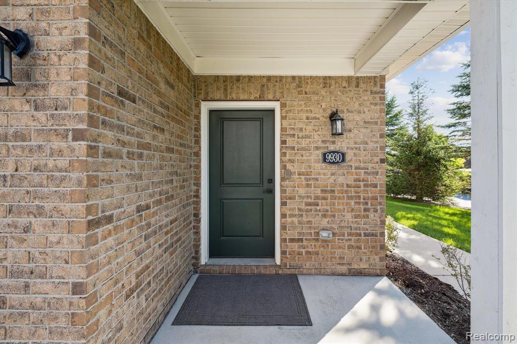 9930 Ridge Run Street, Howell, MI 48855 — Photo 2