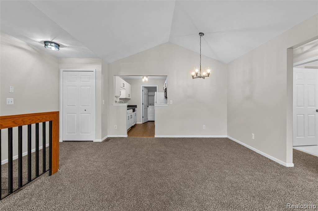 56103 CHESAPEAKE Trail, Shelby Twp, MI 48316 — Photo 14