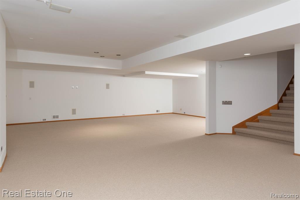 854 Northgate Road, Rochester, MI 48306 — Photo 13