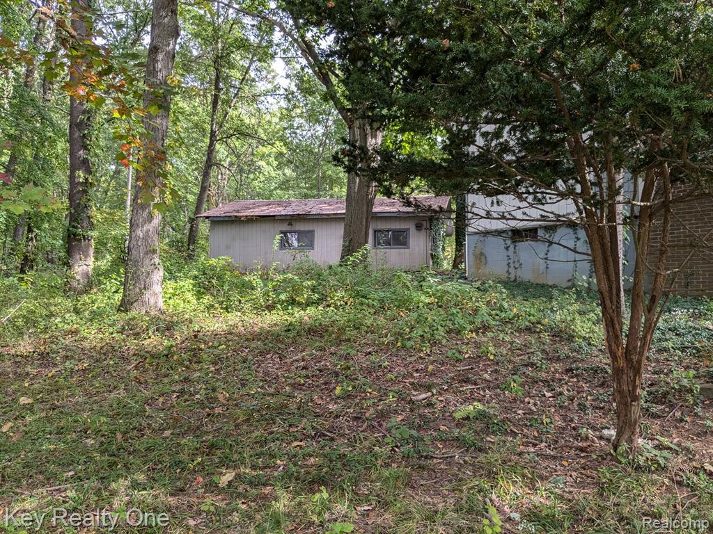 150 PORTER Lane, Leonard, MI 48367 — Photo 70