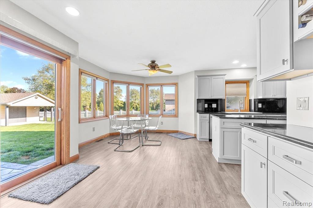 187 Golfview Way, Monroe, MI 48162 — Photo 12