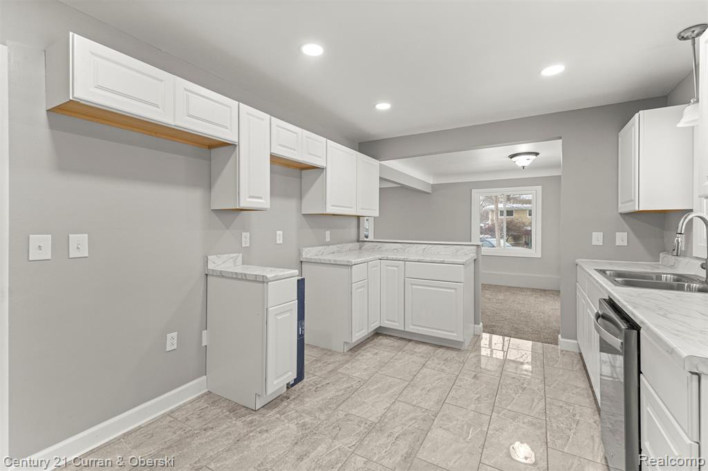 30631 Bayview Drive, Gibraltar, MI — Photo 16