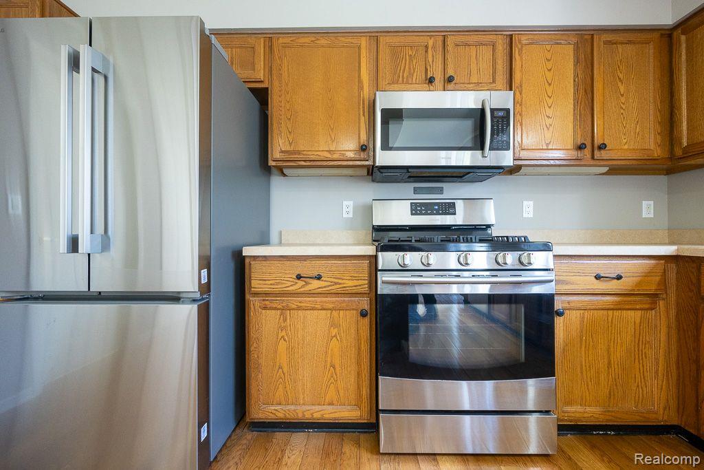 46523 INVERNESS Road, Canton, MI 48188 — Photo 17
