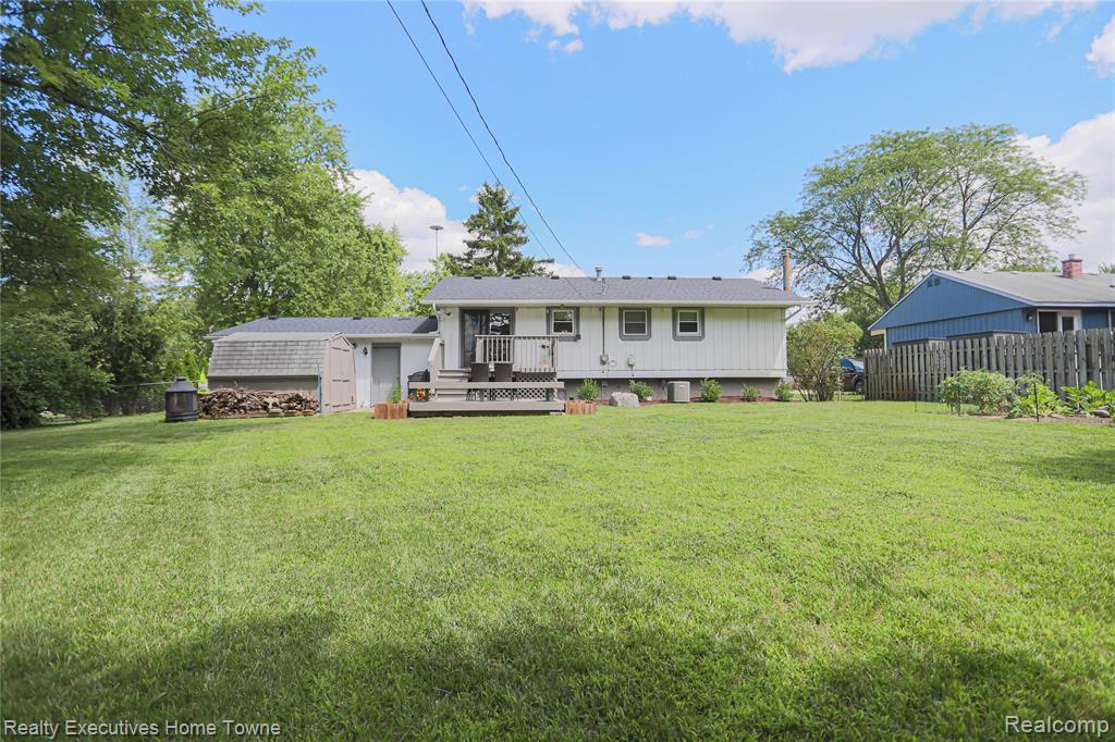 2687 Los Angeles Drive, Wolverine Lake, MI 48390 — Photo 60