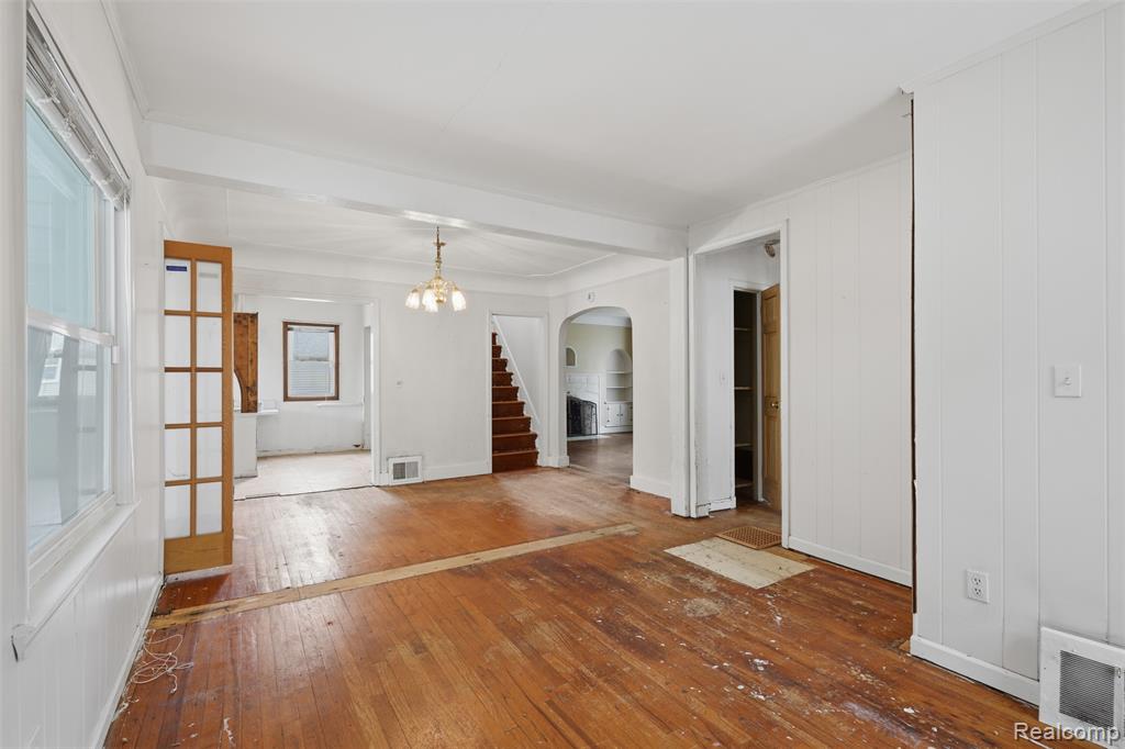 75 Preston Avenue, Waterford, MI 48328 — Photo 9