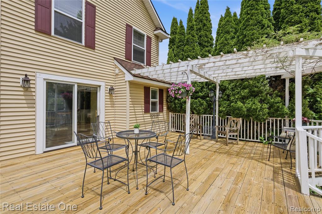 415 Ventnor Commons, Howell, MI 48843 — Photo 27