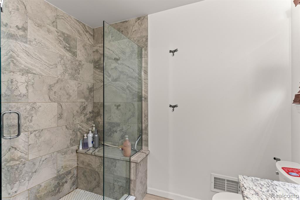 8123 N HUBBARD Road, Westland, MI — Photo 20