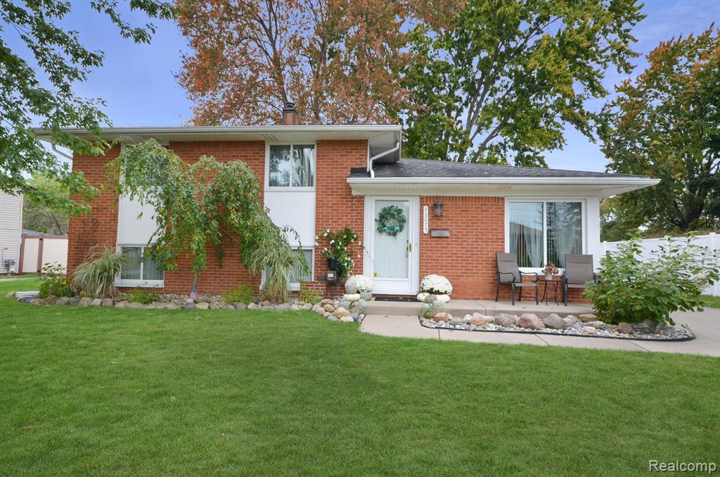 43475 Deborah Drive, Sterling Heights, MI 48313 — front exterior