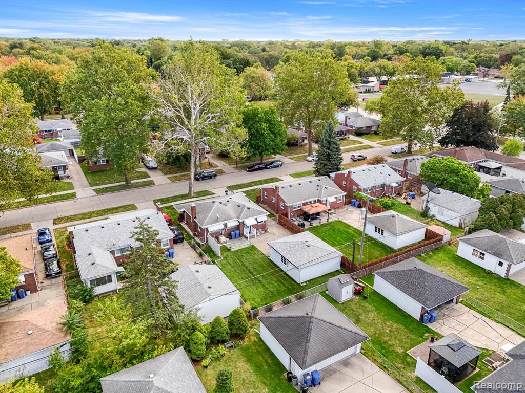 8255 Kinmore Street, Dearborn Heights, MI 48127 — Photo 44