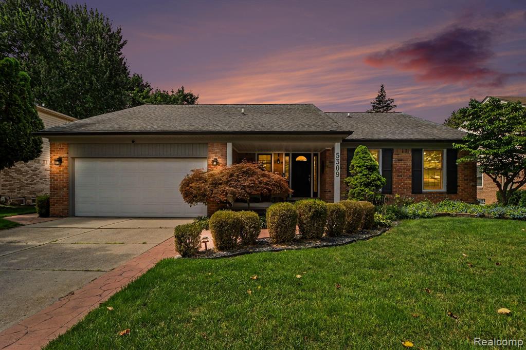 5309 Orchard Crest Drive, Troy, MI 48085