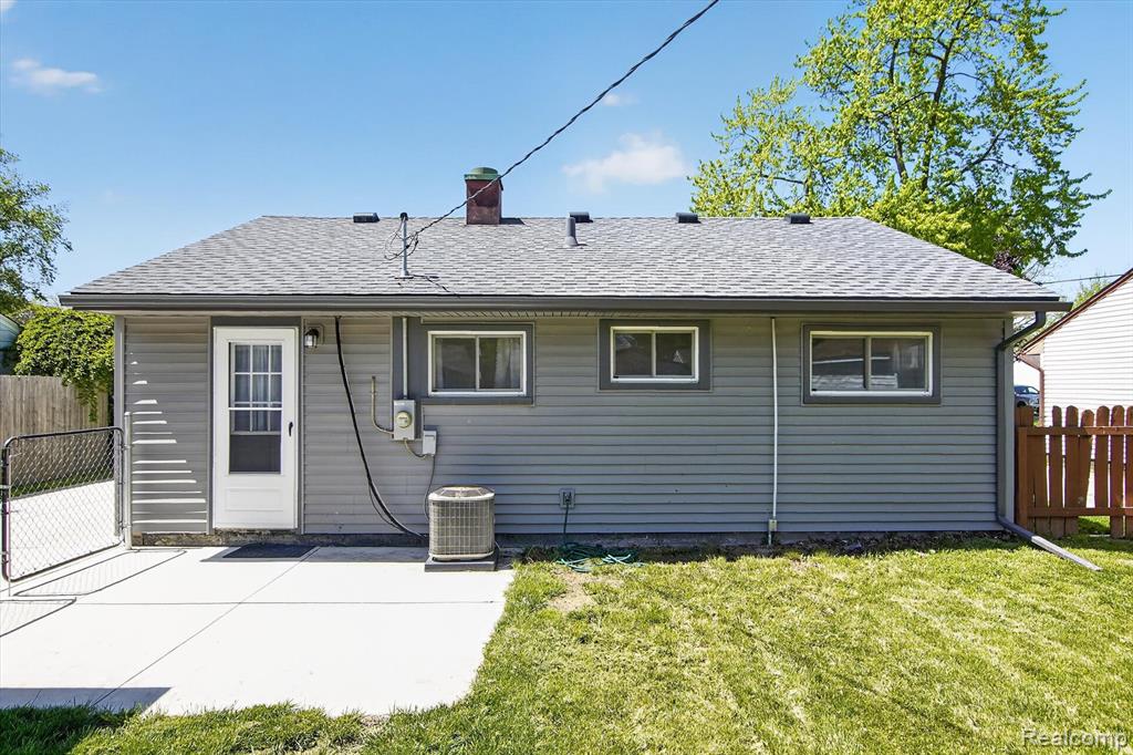 5877 William Street, Taylor, MI 48180 — Photo 27