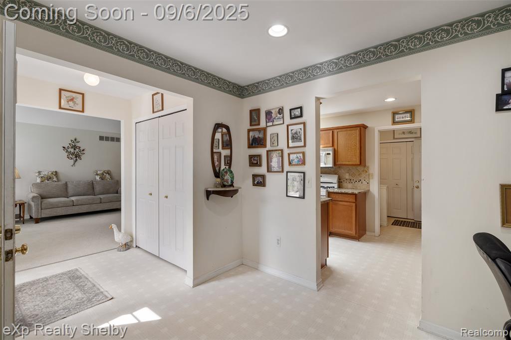 50165 Pepper Tree Drive, 52, Macomb, MI 48044 — Photo 32
