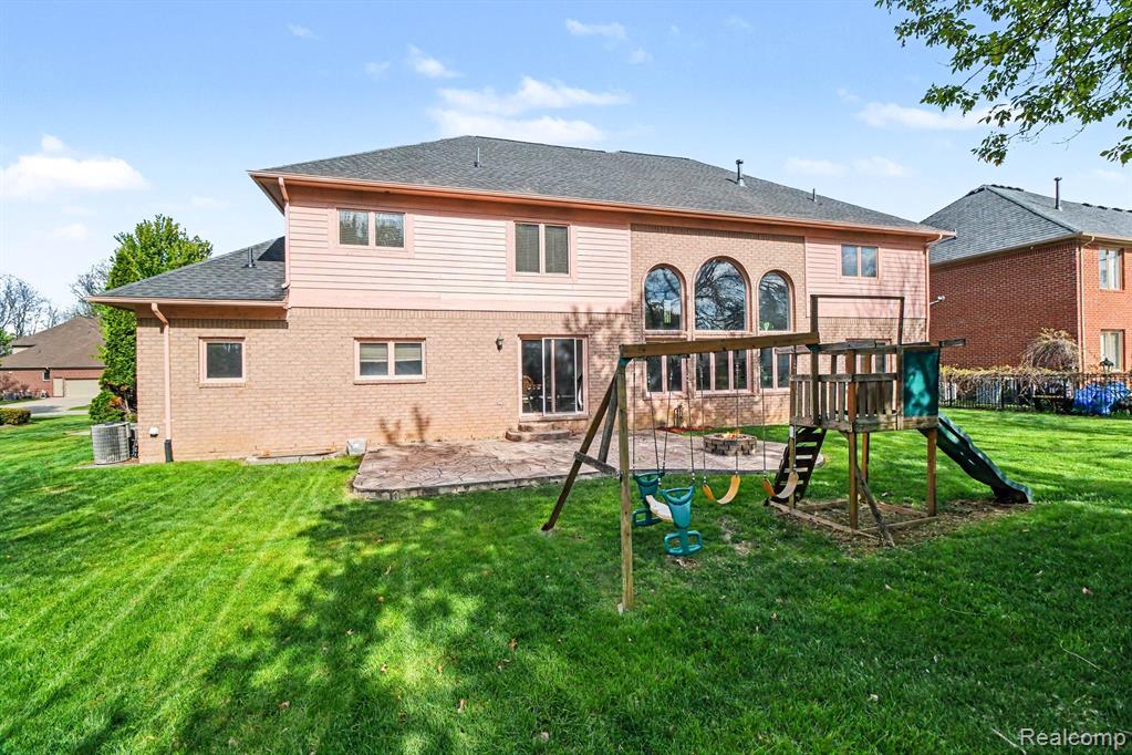 6929 Dakota Drive, Troy, MI 48098 — Photo 46