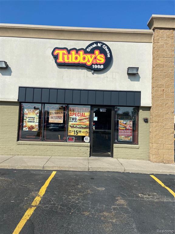 700 S LAPEER Road, Lake Orion, MI 48362
