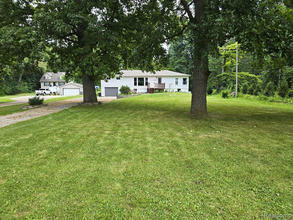 6427 Porter Road, Grand Blanc, MI 48439 — Photo 2