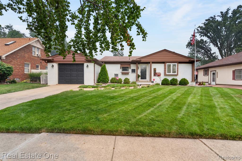 13704 Argyle Street, Southgate, MI 48195