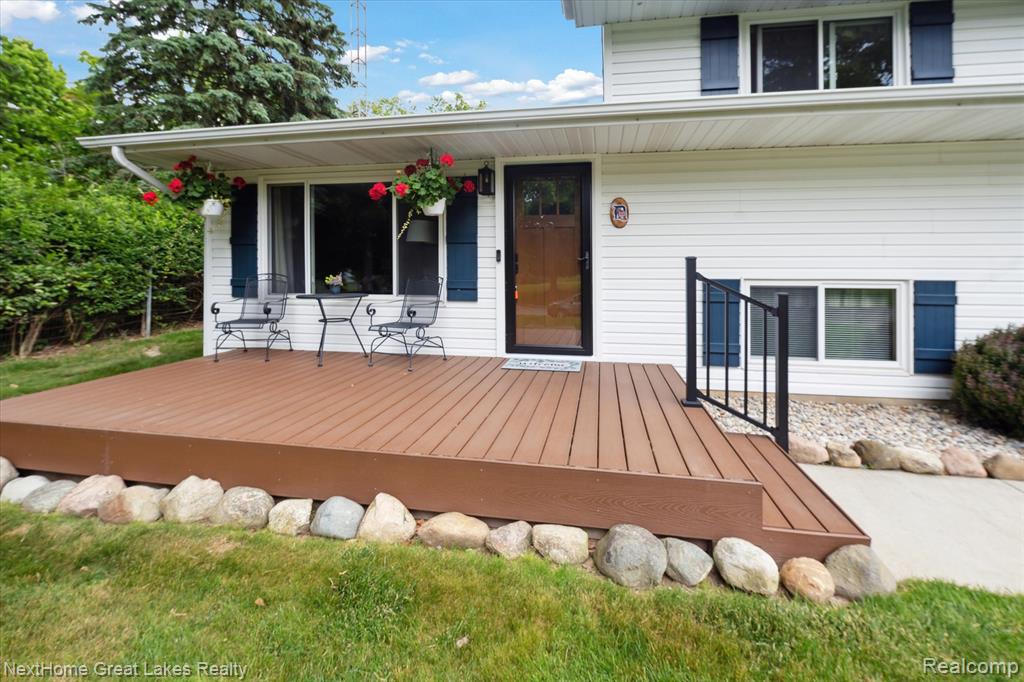 4098 Sam Snead Drive, Flint, MI 48506 — Photo 2