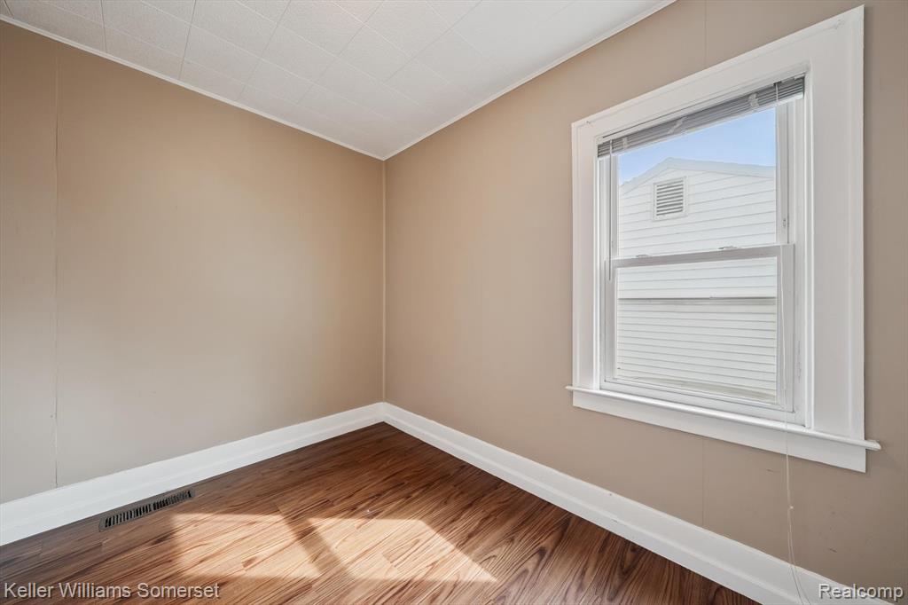 1511 E Harry Avenue, Hazel Park, MI 48030 — Photo 18