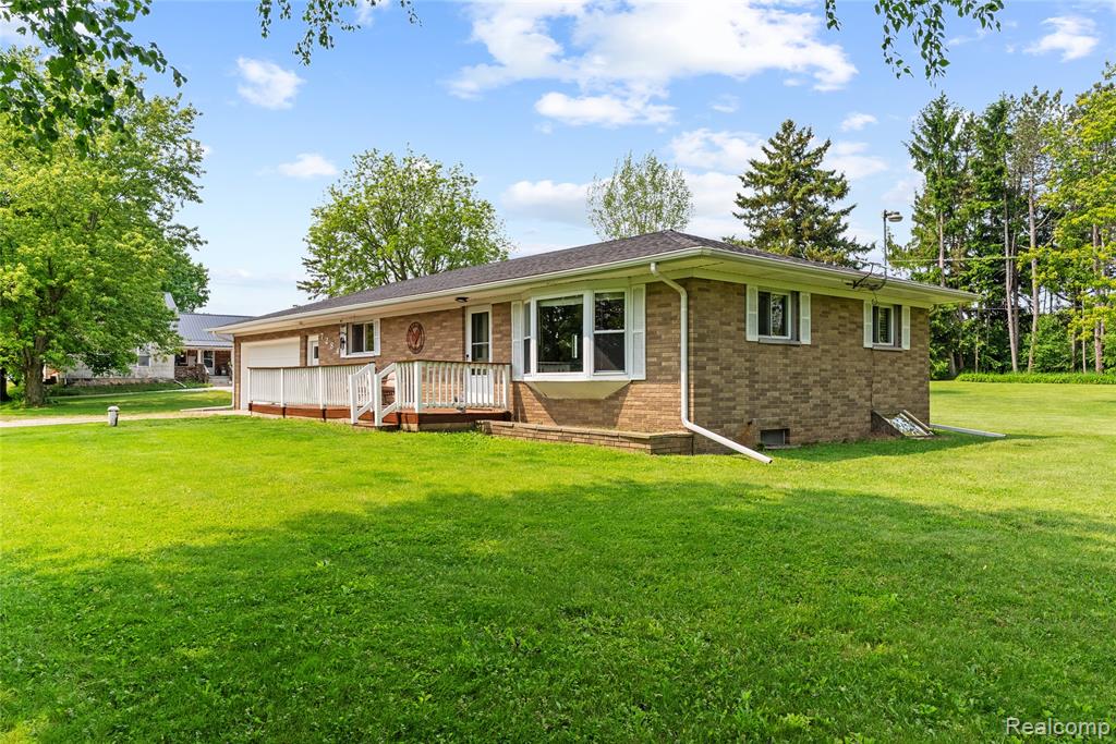 7284 Fostoria Road, Mayville Vlg, MI 48744 — Photo 3