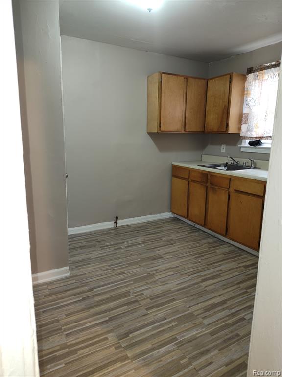 8573 Manor Street, Detroit, MI 48204 — Photo 6