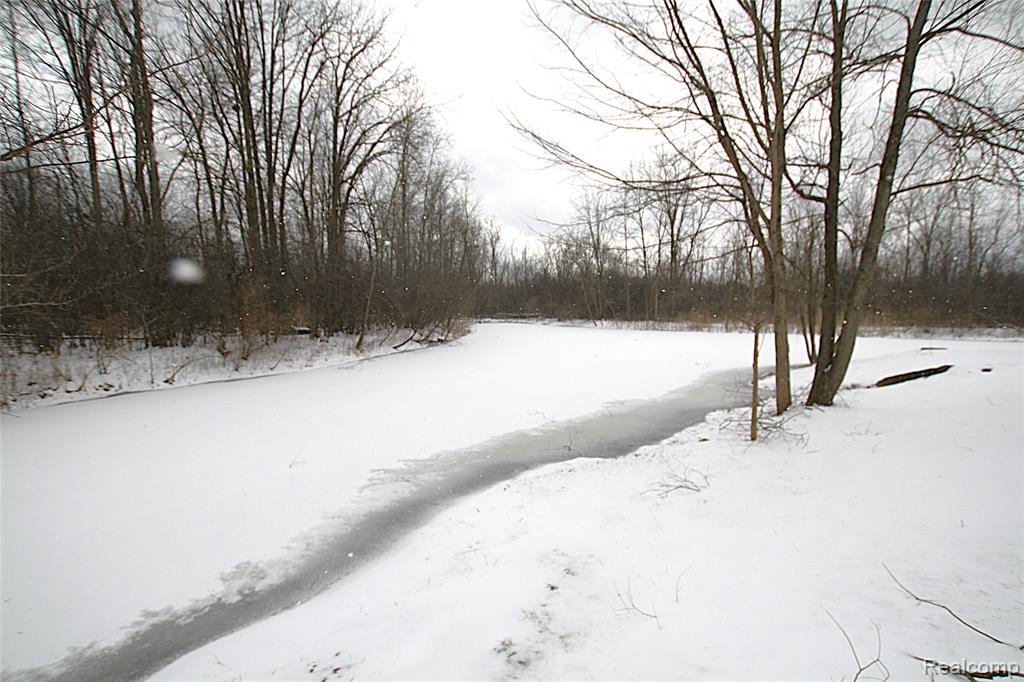5942 Augusta Lane, Grand Blanc, MI 48439 — Photo 8