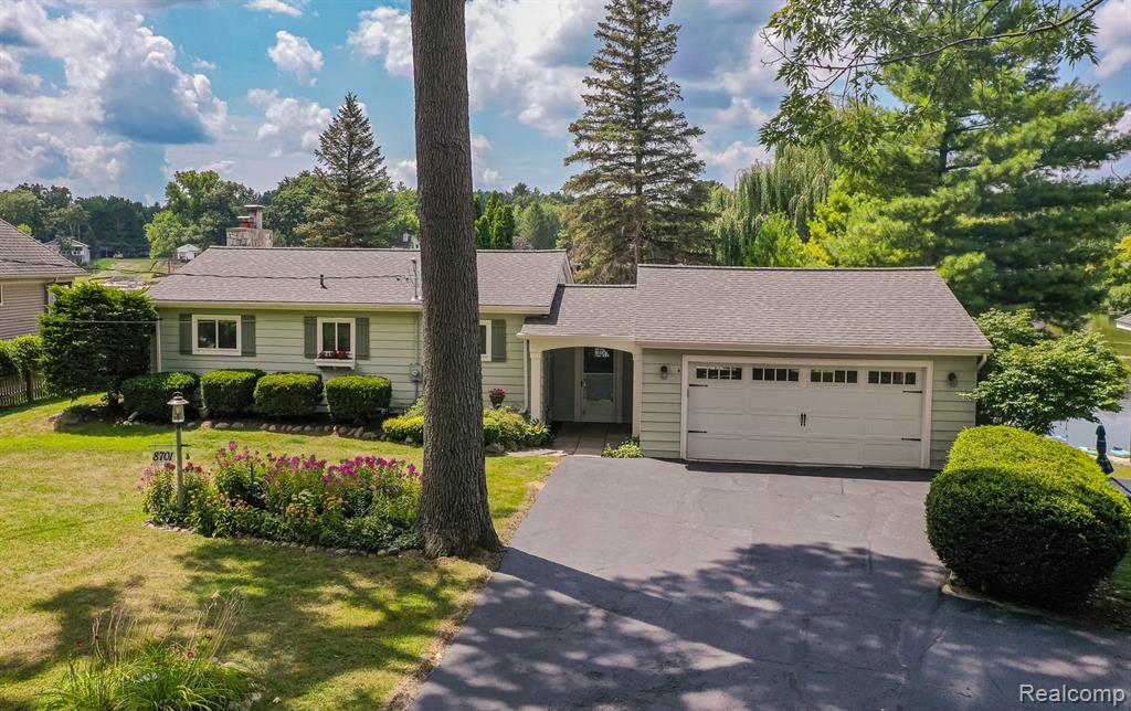 8701 Sherwood Drive, Davisburg, MI 48350 — Photo 53