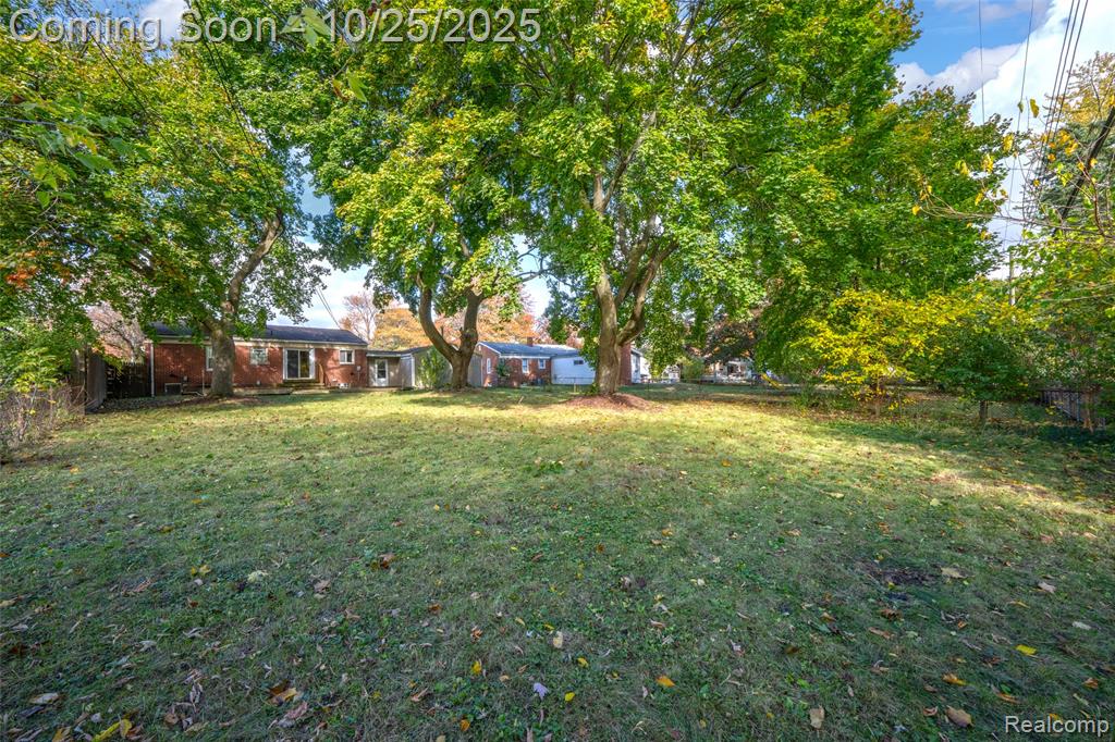 4073 Silver Birch Drive, Waterford, MI 48329 — Photo 27