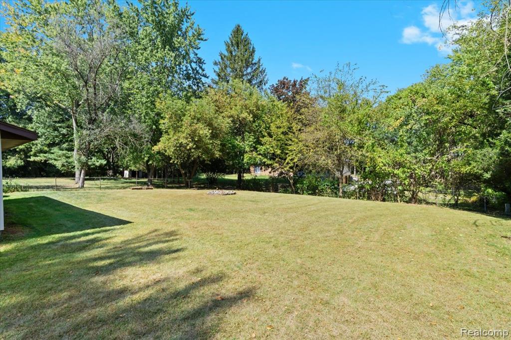 4821 Pinehurst Court, Brighton, MI 48116 — Photo 20