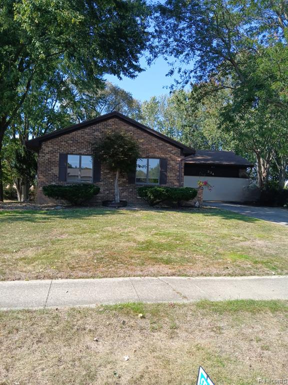 334 W Winds Drive, Almont, MI 48003 — Photo 2