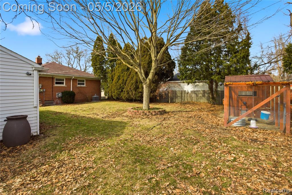 20508 Fox, Redford, MI 48240 — Photo 4