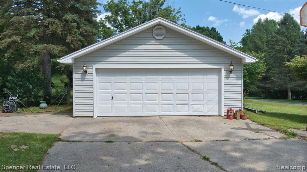 2750 College Road, Holt, MI 48842 — Photo 5
