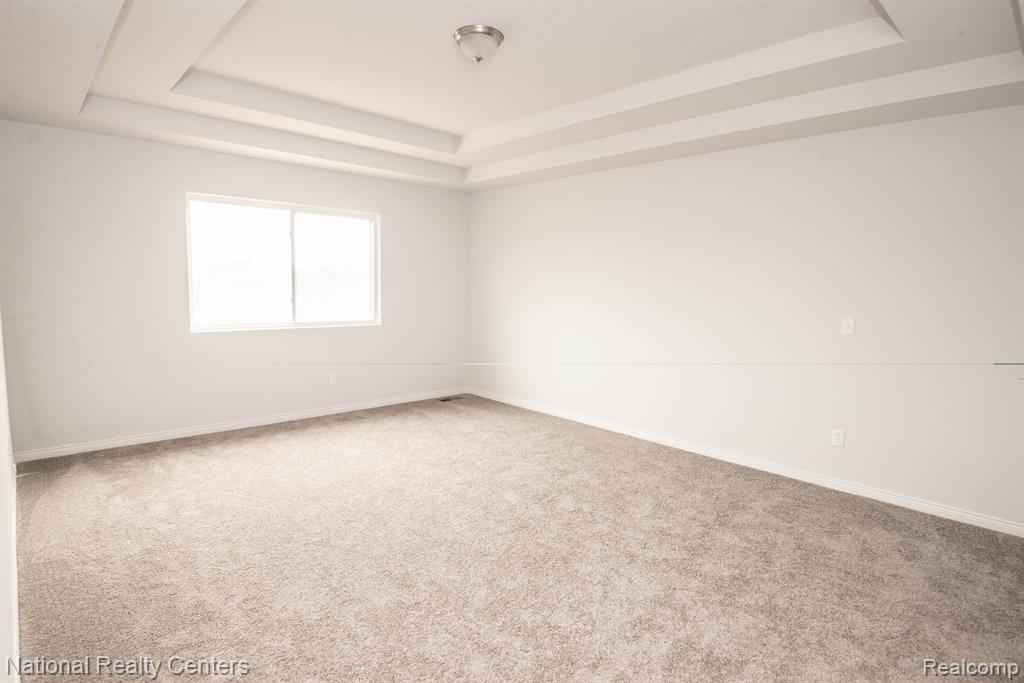 10465 Valley Drive, Goodrich Vlg, MI — Photo 19
