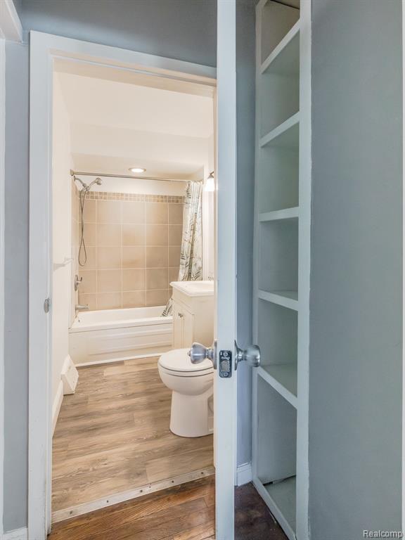 6400 Elmwood Drive, Waterford, MI 48329 — Photo 20