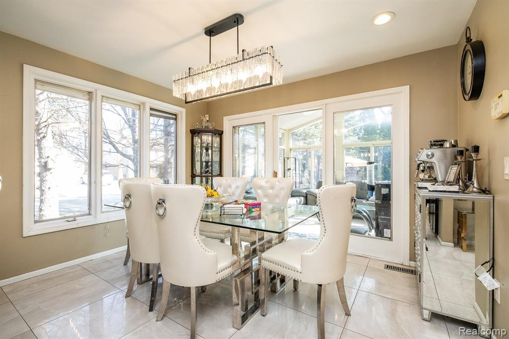 41924 ALDEN Drive, Clinton Twp, MI 48038 — Photo 13