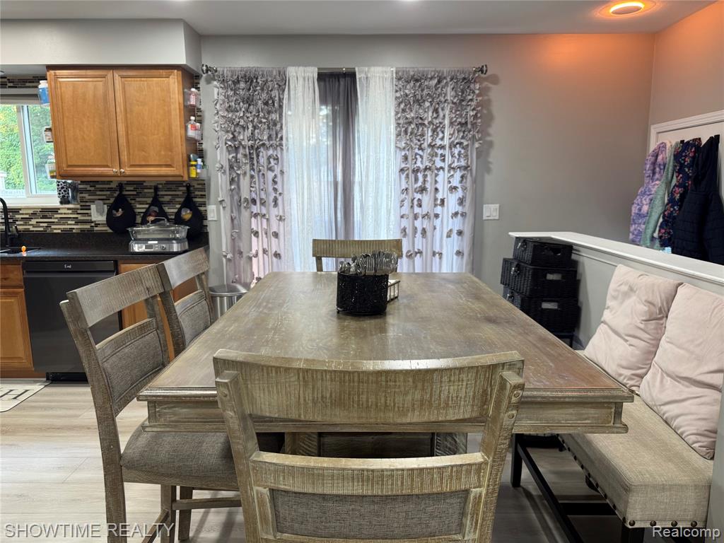 41617 Clayton Street, Clinton Twp, MI 48038 — Photo 7