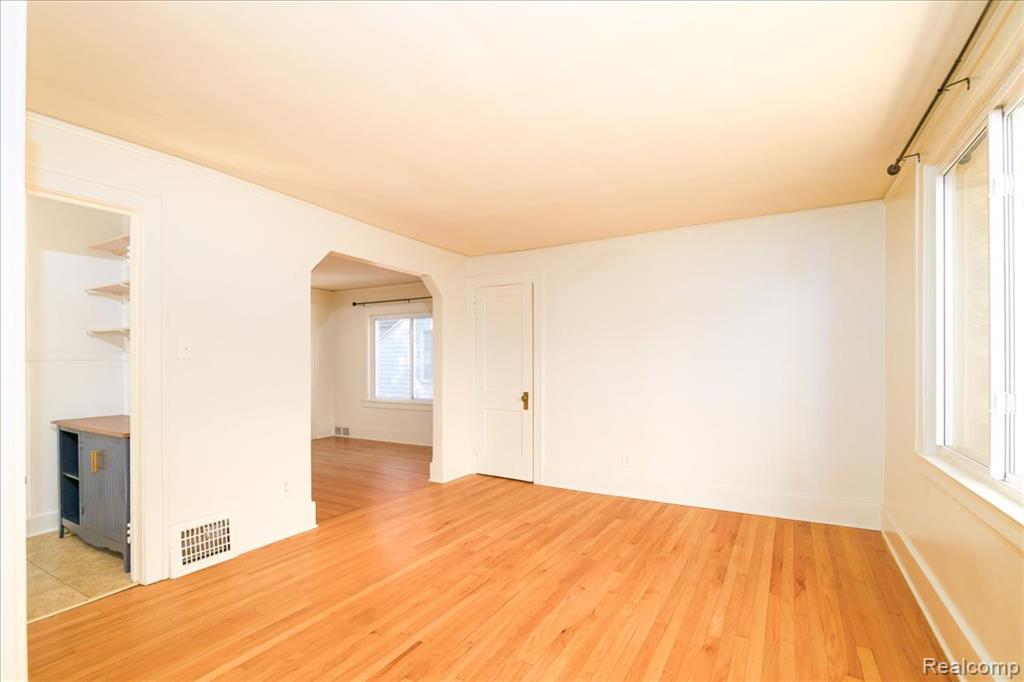 967 Alberta Street, Ferndale, MI 48220 — Photo 13