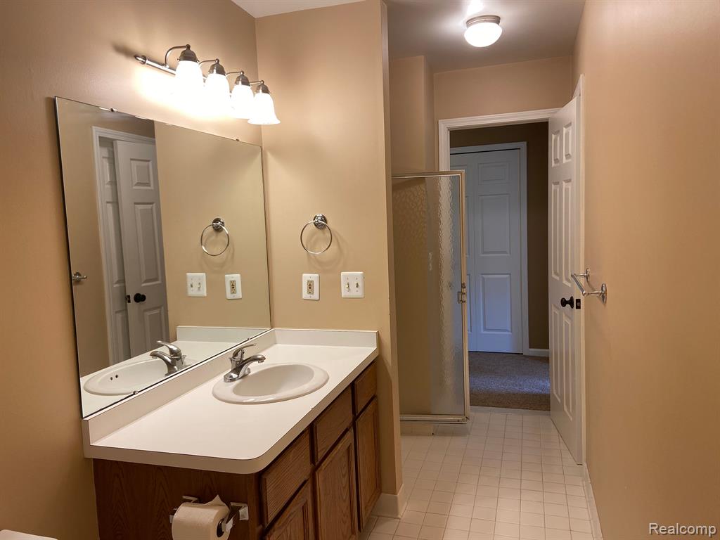 112 MAPLEGROVE Drive, Clawson, MI — Photo 20
