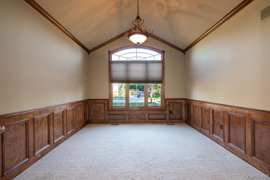 61491 CROWN POINT Drive, Washington, MI — Photo 13