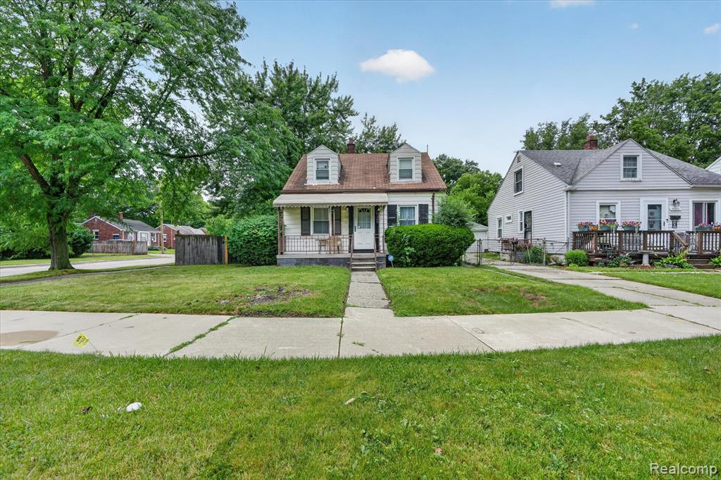 19209 Beaconsfield Street, Harper Woods, MI 48225