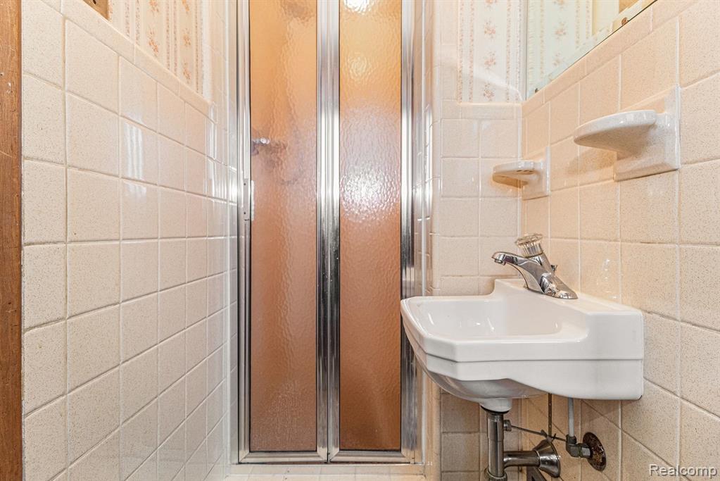 4402 Roosevelt Boulevard, Dearborn Heights, MI 48125 — Photo 18