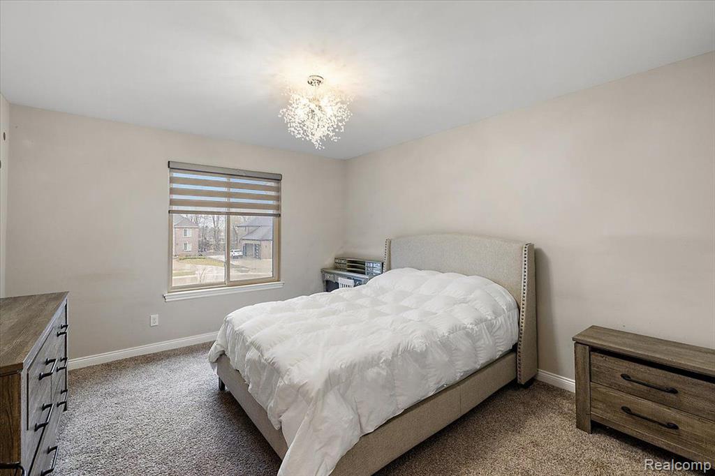 3973 LISA MARIE Drive, Sterling Heights, MI 48314 — Photo 40