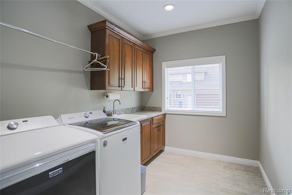 55761 Timbers Edge Drive, Shelby Twp, MI 48316 — Photo 17