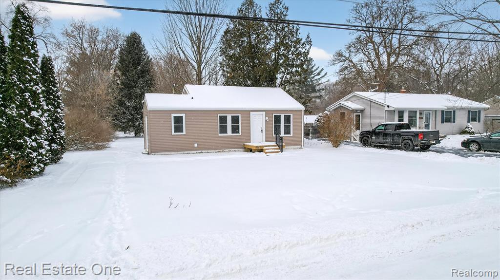 3267 Mills Acres Street, Flint, MI 48506 — Photo 35