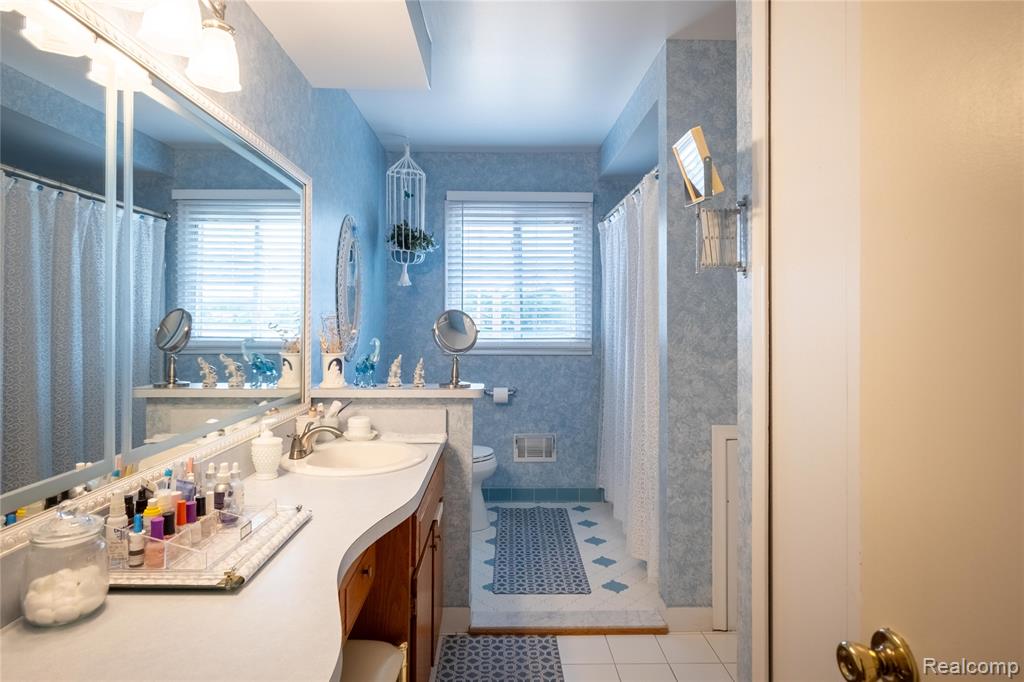 54810 Blue Cloud Drive, Shelby Twp, MI 48315 — Photo 22