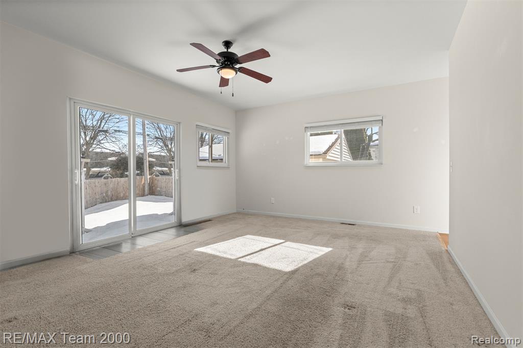 2076 Thomas Avenue, Berkley, MI 48072 — Photo 27