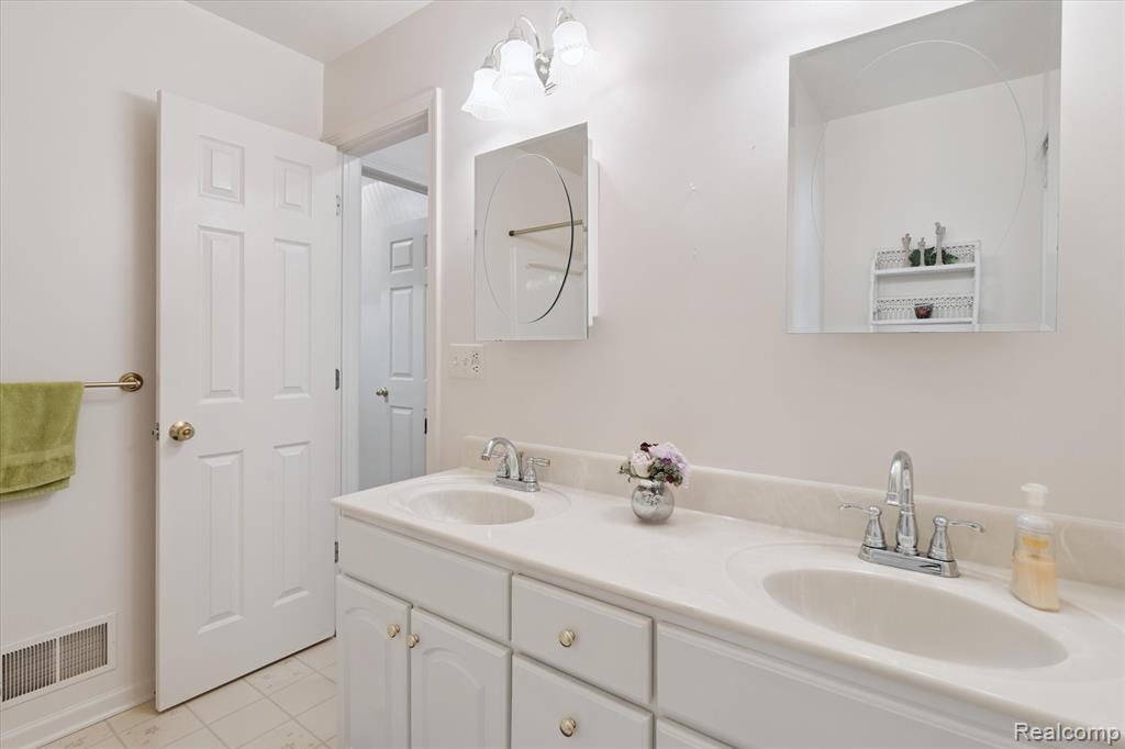 9330 Isabella Lane, Davison, MI 48423 — Photo 21