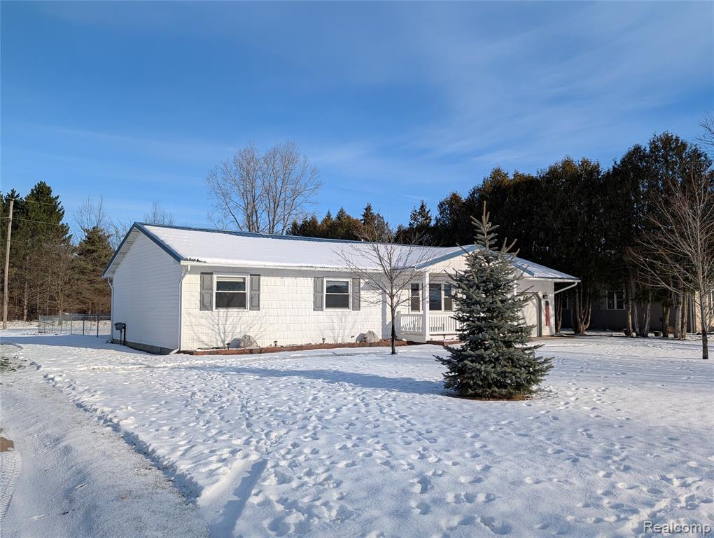 947 Beech Street, Bad Axe, MI 48413 — Photo 4