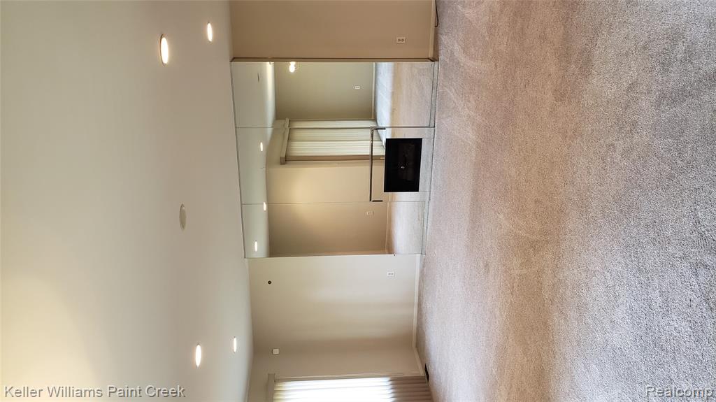 5872 Vassar, West Bloomfield, MI — Photo 10