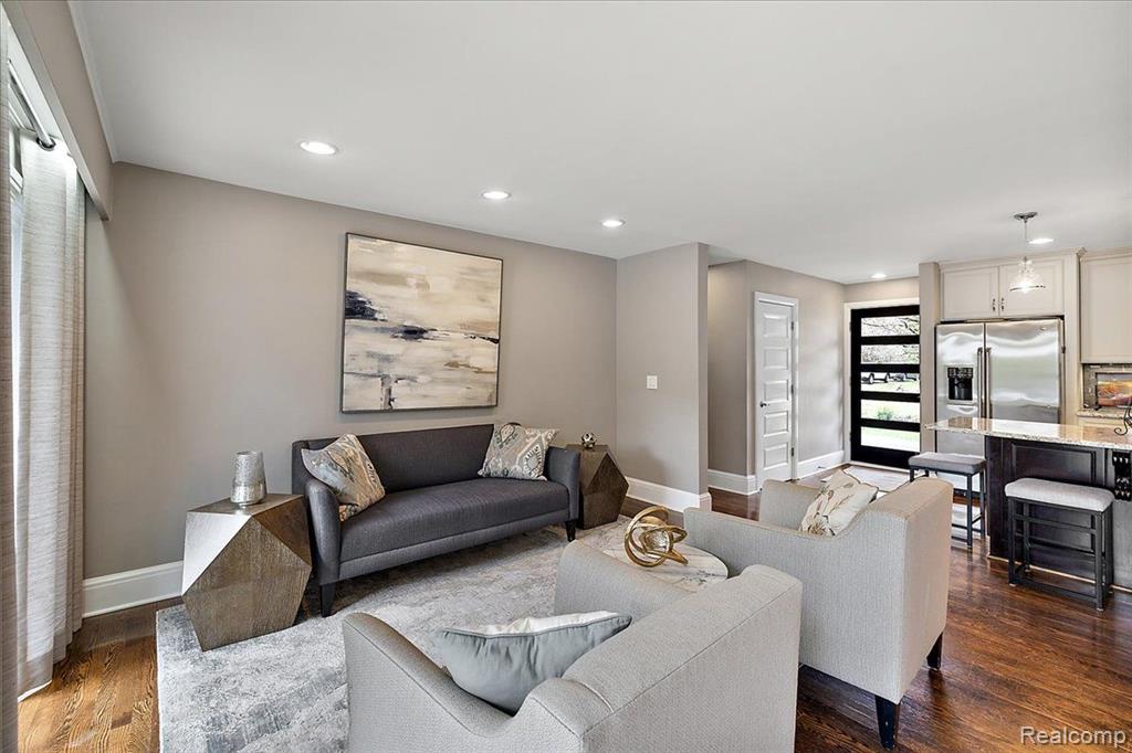 80 MAYWOOD Avenue, Bloomfield Hills, MI 48304 — Photo 10