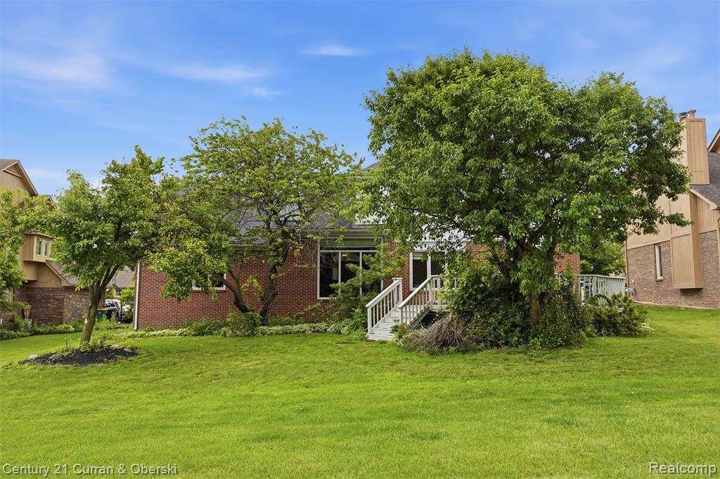 30785 Mystic Forest Drive, Farmington, MI 48331 — Photo 31